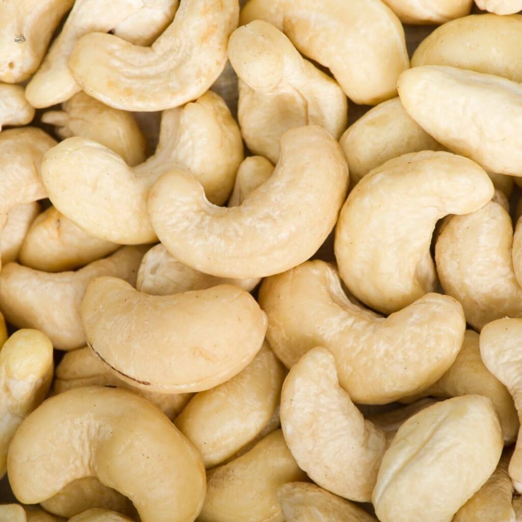10 Vegan Foods High in Iron for a Healthy Diet 5 Cashews