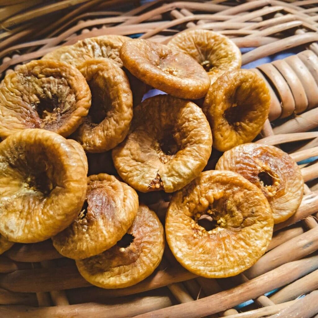 10 Vegan Foods High in Calcium for Strong Bones 7 Dried figs